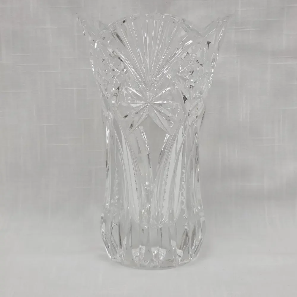 Vintage Clear Cut Glass Crystal Vase Starburst Fan Pattern Scalloped Rim 6”